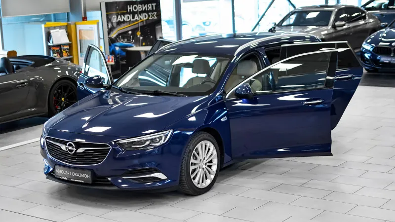 Opel Insignia Sports Tourer 2.0 Turbo Innovation 4x4 Automat Image 1