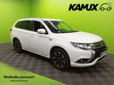 Mitsubishi Outlander Instyle Navi 4WD 5P / Vetokoukku / Navigointi / 360-Kamera / Merkkihuollettu /