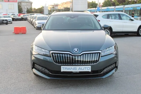 Škoda Superb Combi 1.4 TSi IV Plug in HYBRID AUTOMATIK *NAVI Image 2